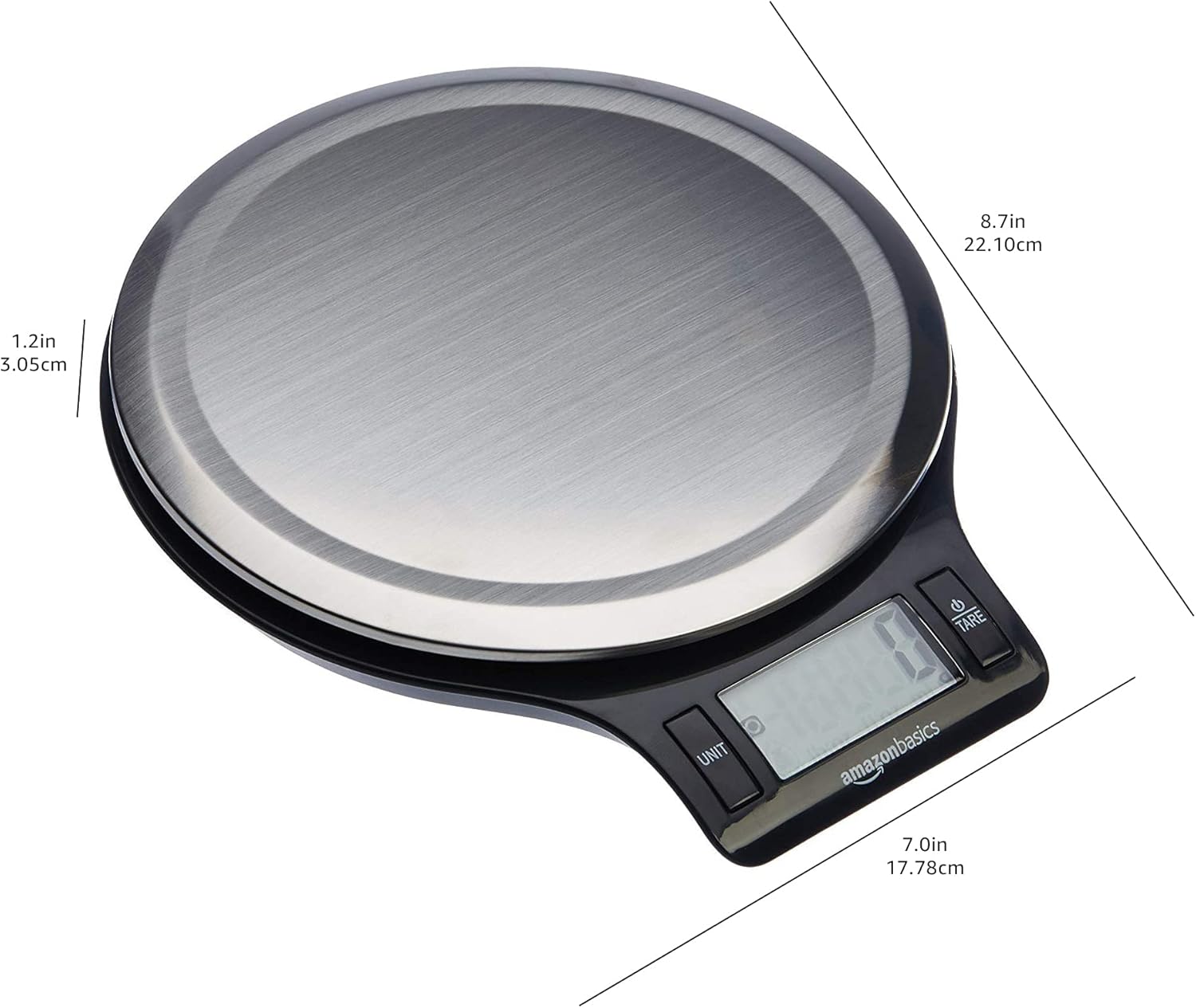 Medidas de la báscula de cocina Amazon Basics: 22 cm de largo, 17,8 cm de ancho y 3 cm de grosor