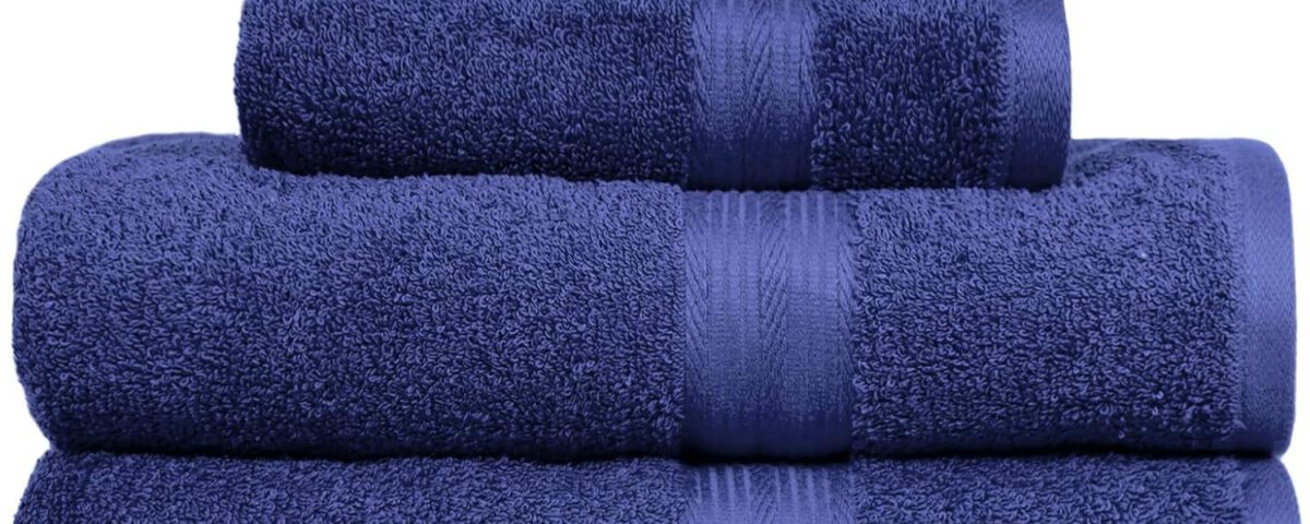 Juego de toallas Amazon Basics 100 % algodón en azul real: 2 toallas de baño y 2 de manos