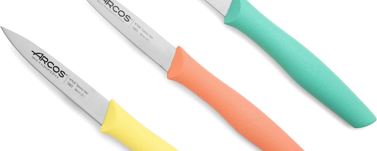 Juego de 3 cuchillos mondadores Arcos serie Nova, hoja de 85 mm y mangos de colores