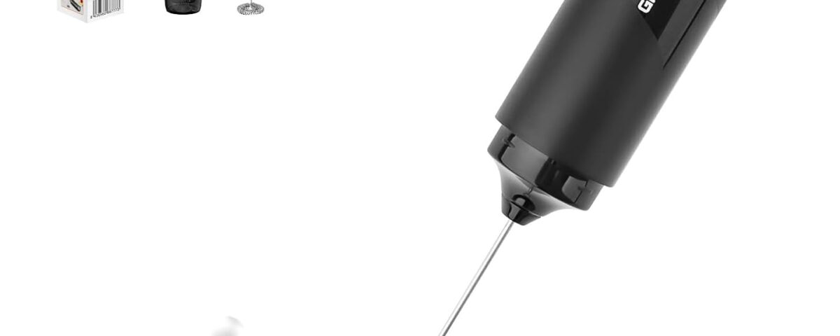 Espumador de leche eléctrico GRIFEMA negro con varilla de acero inoxidable montando leche