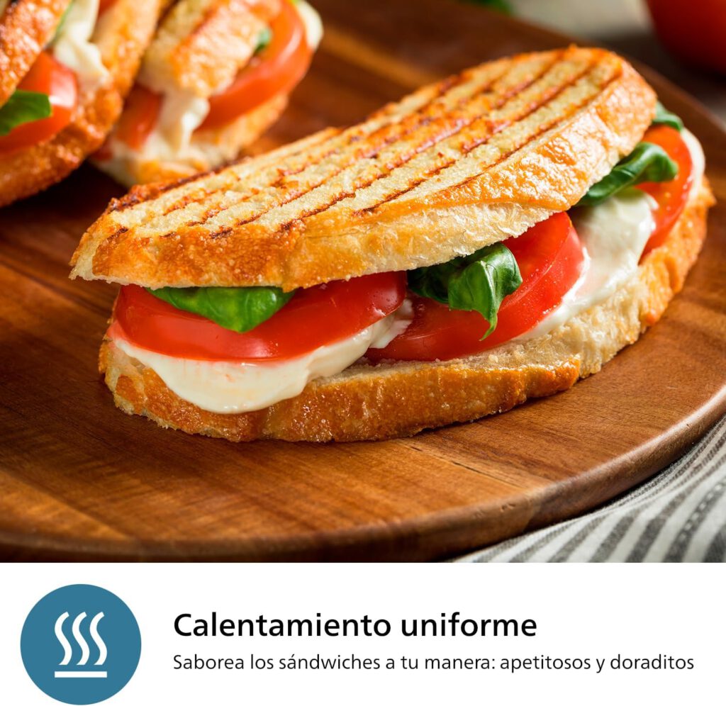 Panini de tomate, mozzarella y albahaca hecho con las placas grill de la sandwichera Philips 3 en 1